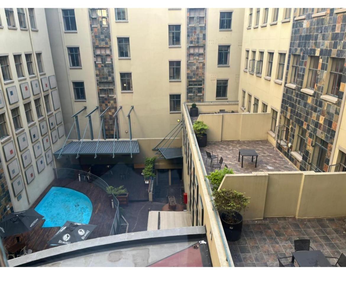Mabungubwe Hotel Apartments - Home Away From Home 约翰内斯堡 外观 照片